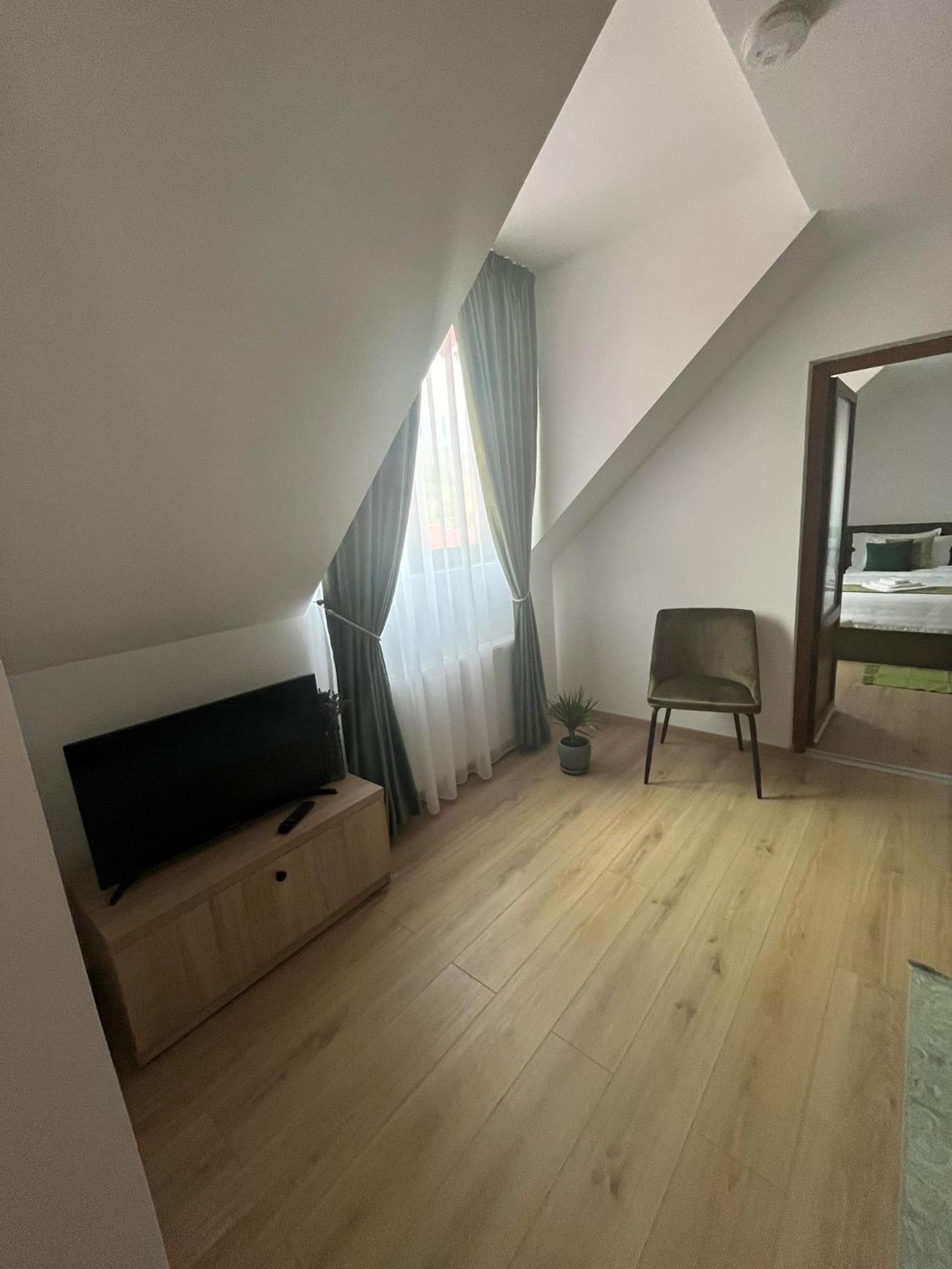 Kilometru108 Hotell Leordina Exteriör bild