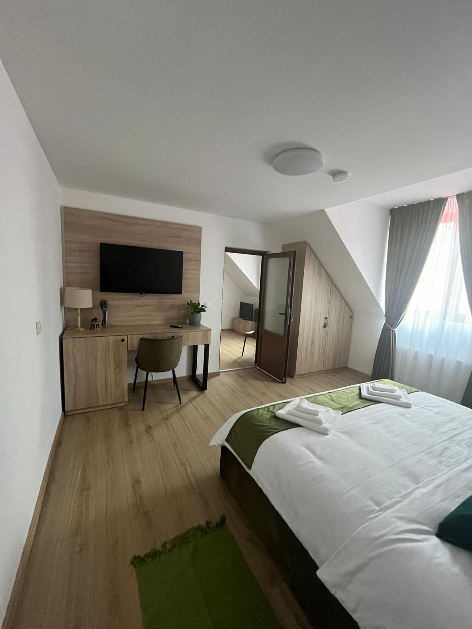 Kilometru108 Hotell Leordina Exteriör bild