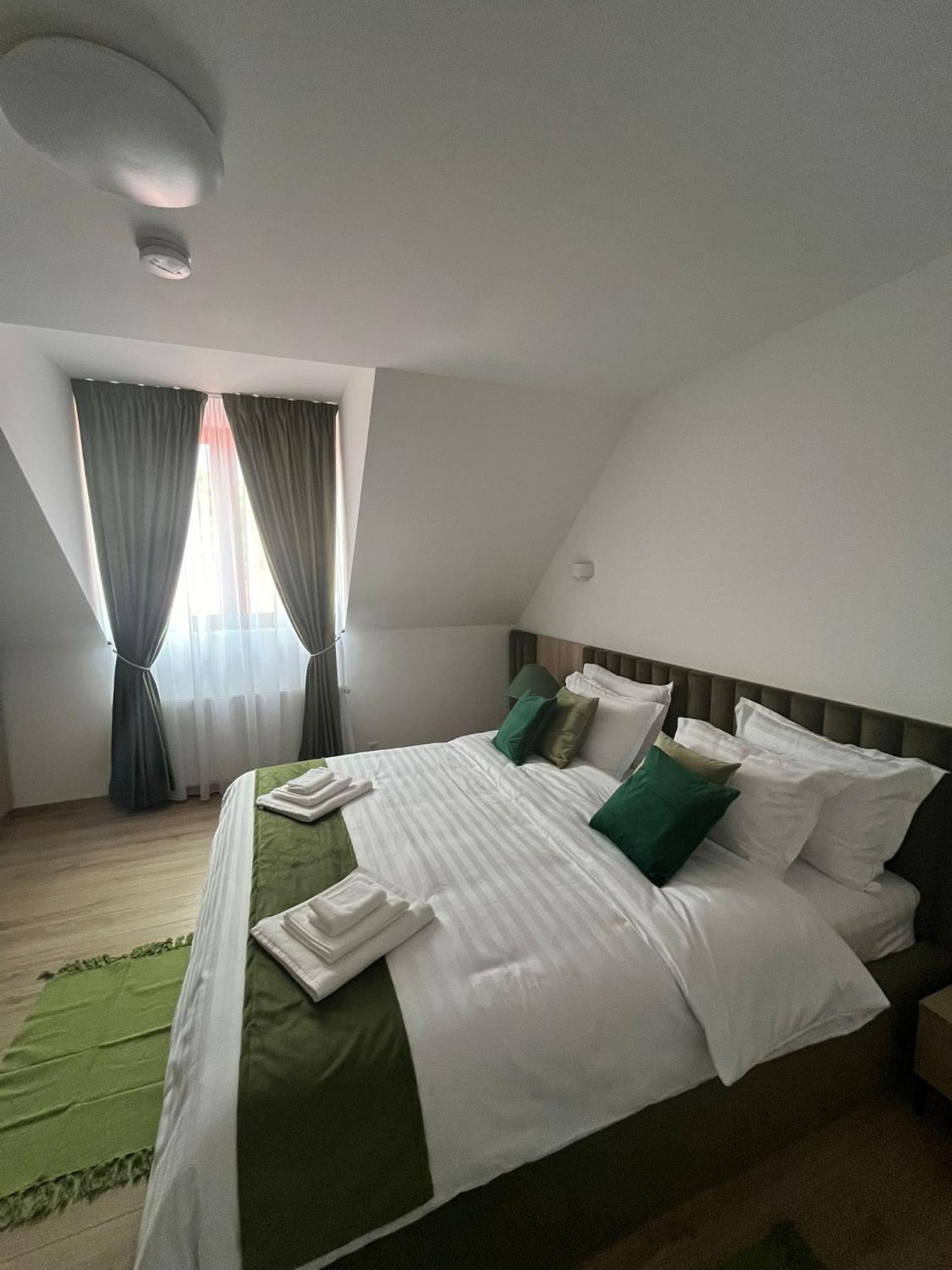 Kilometru108 Hotell Leordina Exteriör bild