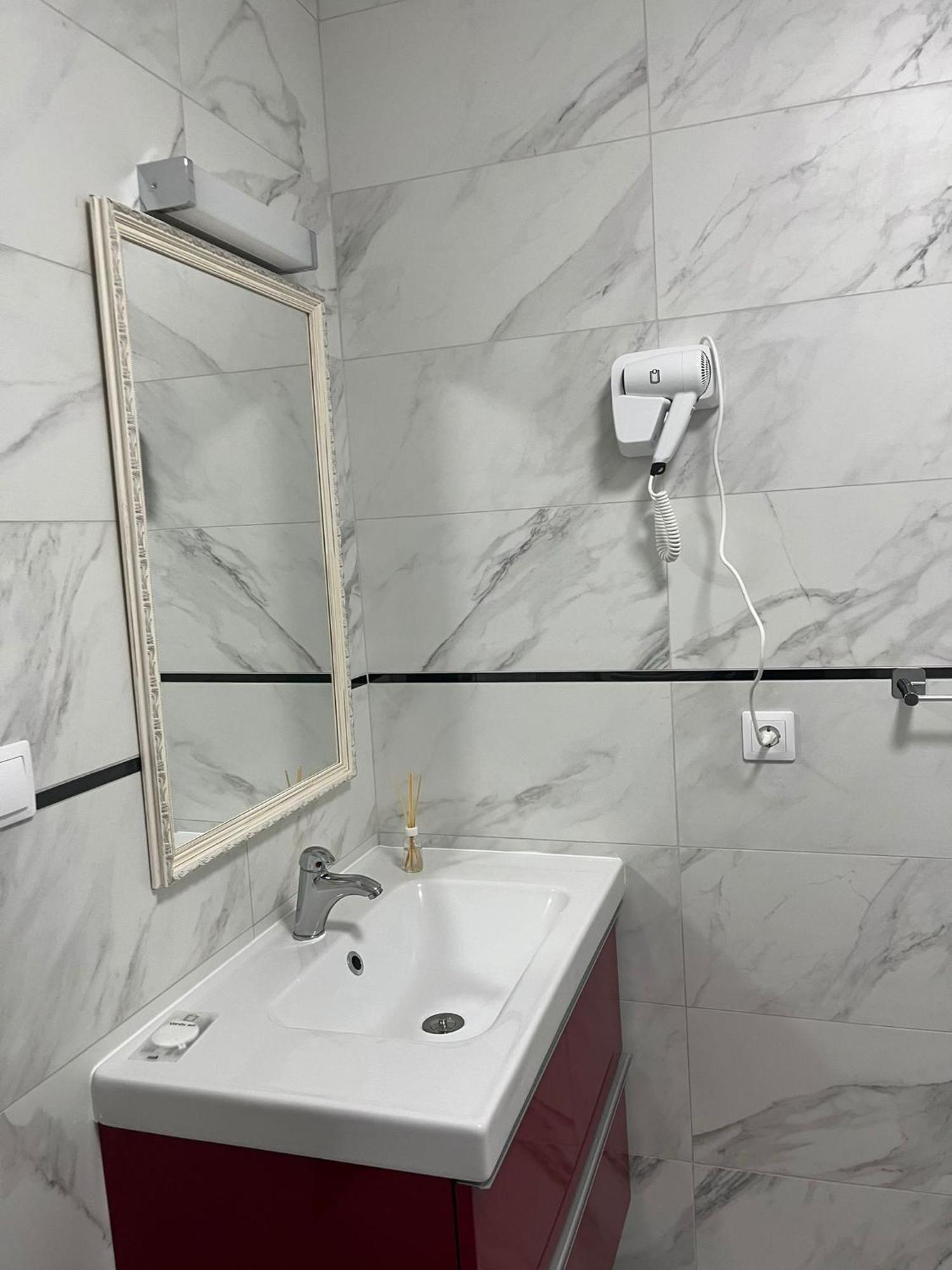 Kilometru108 Hotell Leordina Exteriör bild